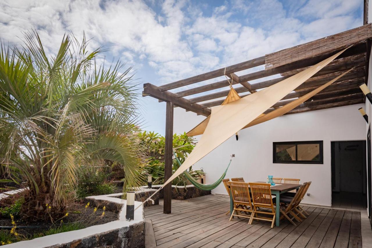 Creative Harbour Fuerteventura Hostel Lajares Ngoại thất bức ảnh