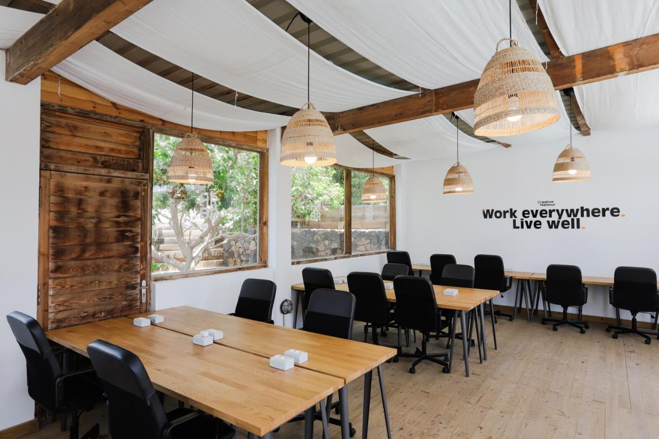 Creative Harbour Fuerteventura Hostel Lajares Ngoại thất bức ảnh